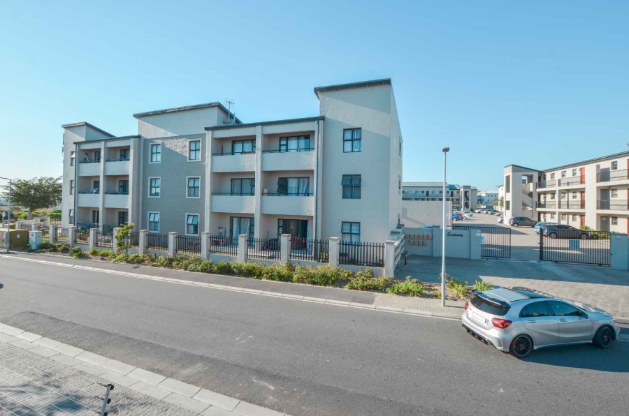 To Let 2 Bedroom Property for Rent in Burgundy Estate Western Cape